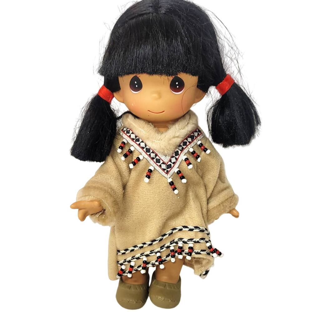 8 1/2" Vintage Precious Moments Doll Nahkeen, Alaska Children of the World Dolls